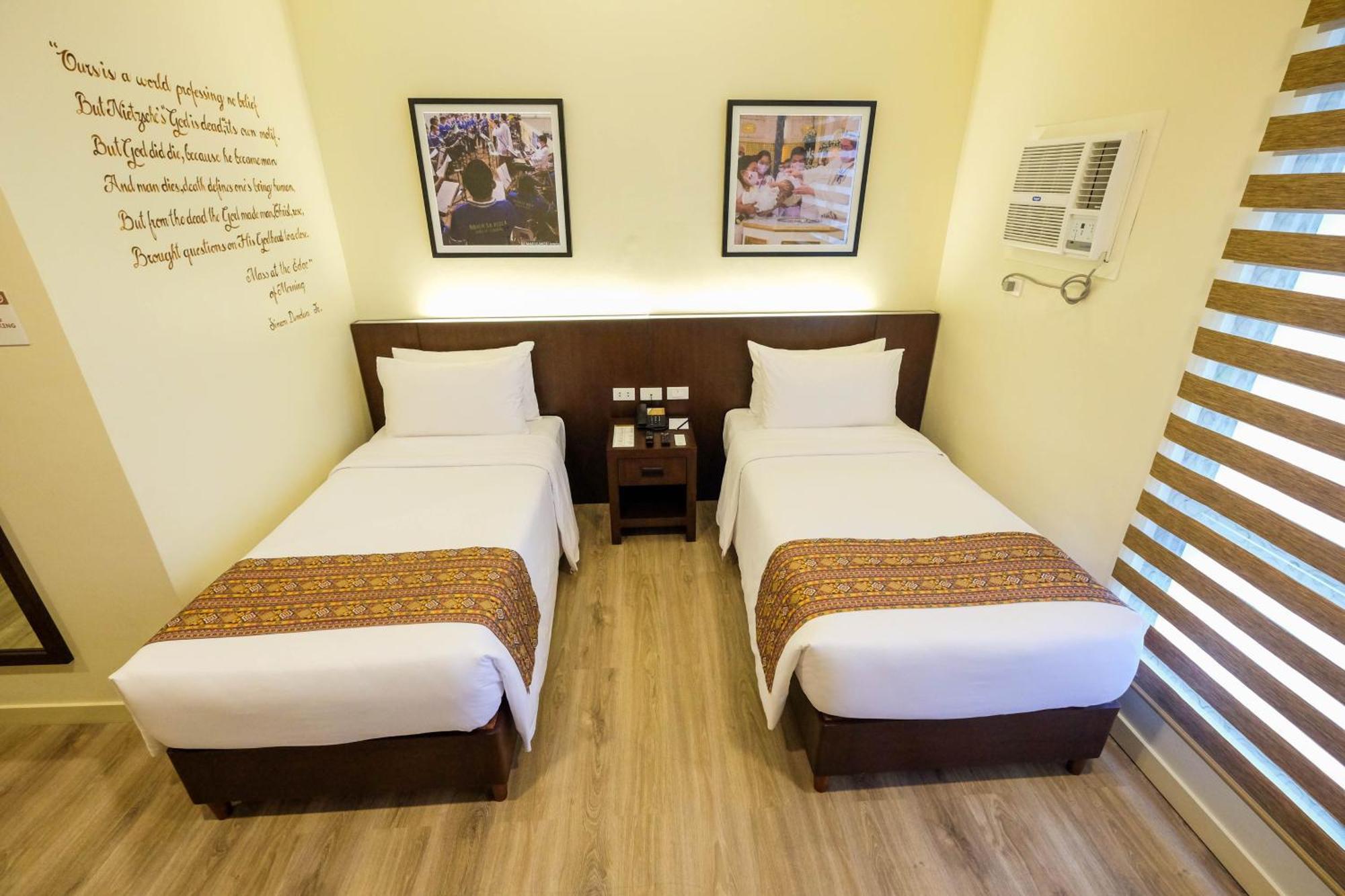 Cebu Quincentennial Hotel Extérieur photo